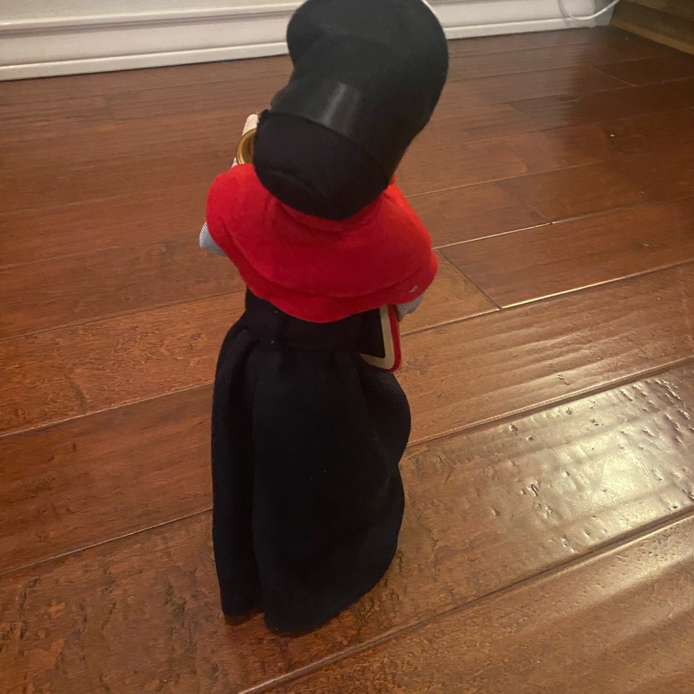 Vintage Byers Choice Caroler School Teacher with Bell, Chalkboard & Apple 2001 - Picture 5 of 5